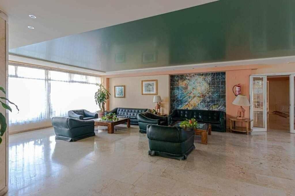 797 Holiday Rentals - Equipado Estudio Cerca Del Parque La Paloma เบนัลมาเดนา ภายนอก รูปภาพ