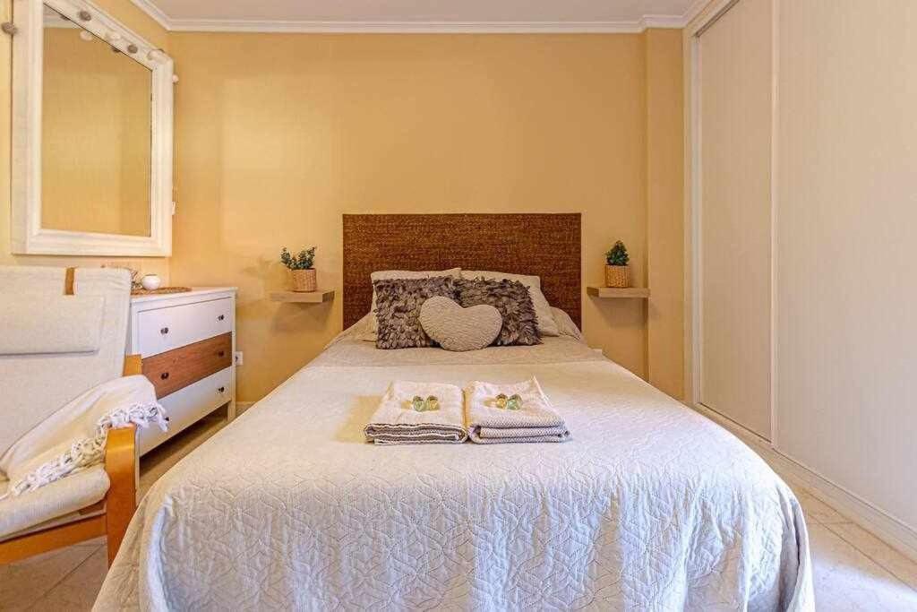 797 Holiday Rentals - Equipado Estudio Cerca Del Parque La Paloma เบนัลมาเดนา ภายนอก รูปภาพ