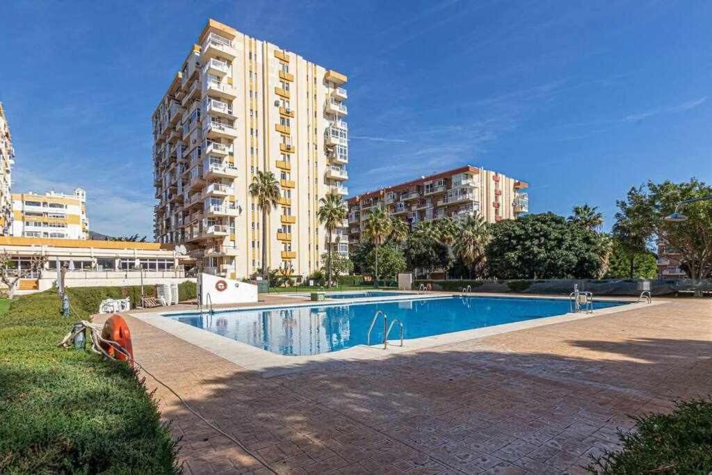 797 Holiday Rentals - Equipado Estudio Cerca Del Parque La Paloma เบนัลมาเดนา ภายนอก รูปภาพ
