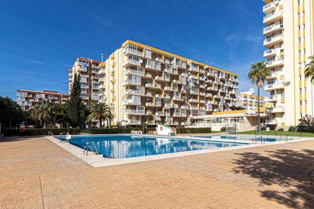797 Holiday Rentals - Equipado Estudio Cerca Del Parque La Paloma เบนัลมาเดนา ภายนอก รูปภาพ